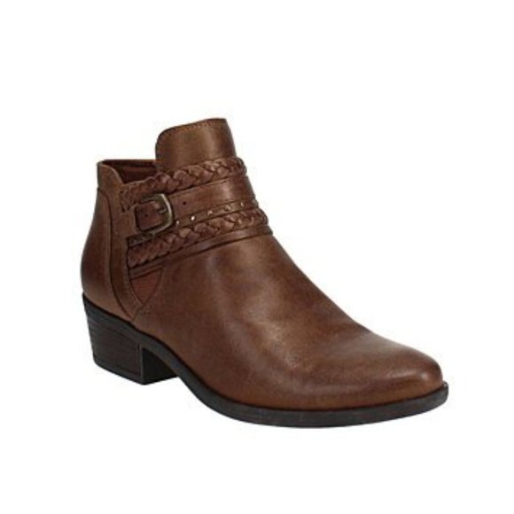 NIB Baretraps Giles Auburn Ankle Boots - Picture 1 of 16